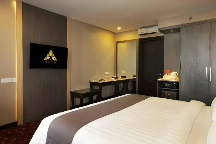 Банджармасин: Pyramid Suites