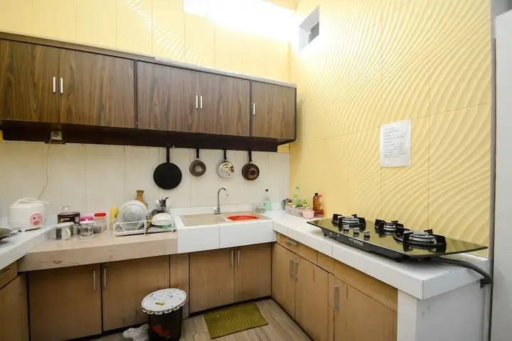 Airy Eco Syariah Sukomanunggal Darmo Permai Timur Dua 72 Surabaya — фото 1