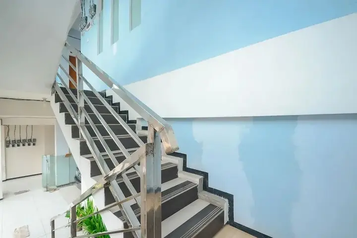Сурабая: Airy Eco Syariah Sukomanunggal Darmo Permai Timur Dua 72 Surabaya