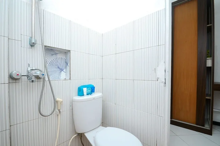 Сурабая: Airy Eco Syariah Sukomanunggal Darmo Permai Timur Dua 72 Surabaya