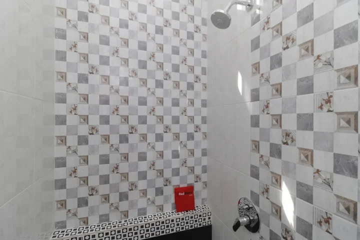 Медан: RedDoorz Plus near RS Royal Prima