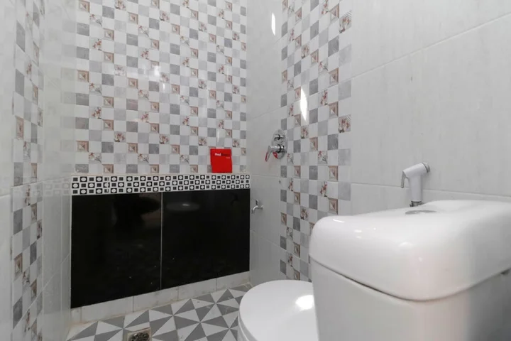 Медан: RedDoorz Plus near RS Royal Prima