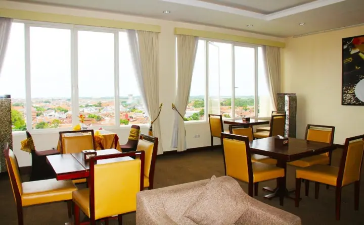 Сурабая: Namira Syariah Hotel Surabaya