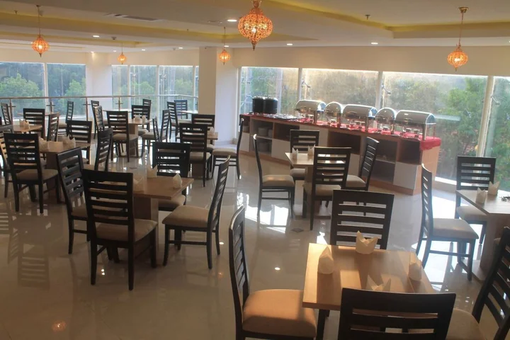 Сурабая: Namira Syariah Hotel Surabaya