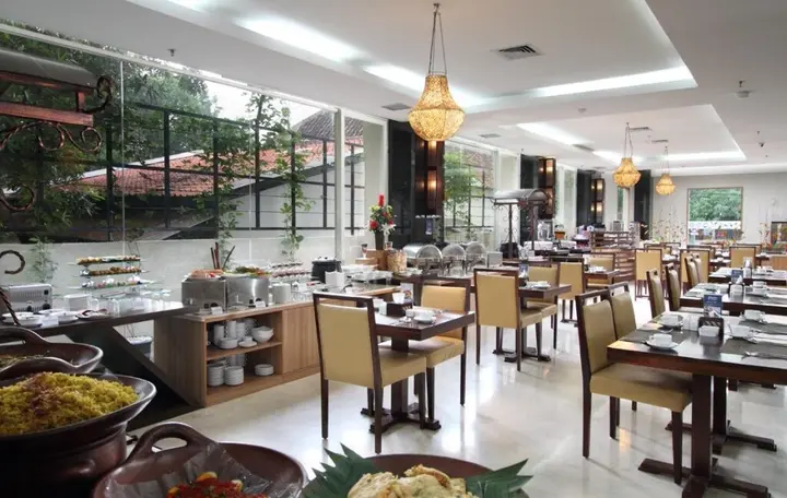 Сурабая: Namira Syariah Hotel Surabaya