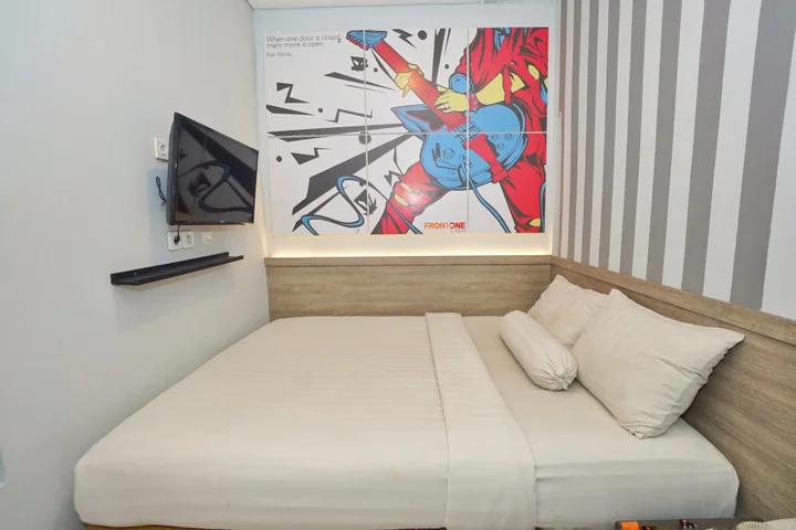 Суракарта: Front One Budget Hotel Tirtonadi Solo
