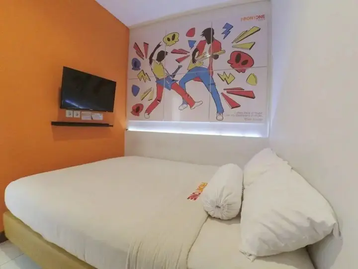 Суракарта: Front One Budget Hotel Tirtonadi Solo