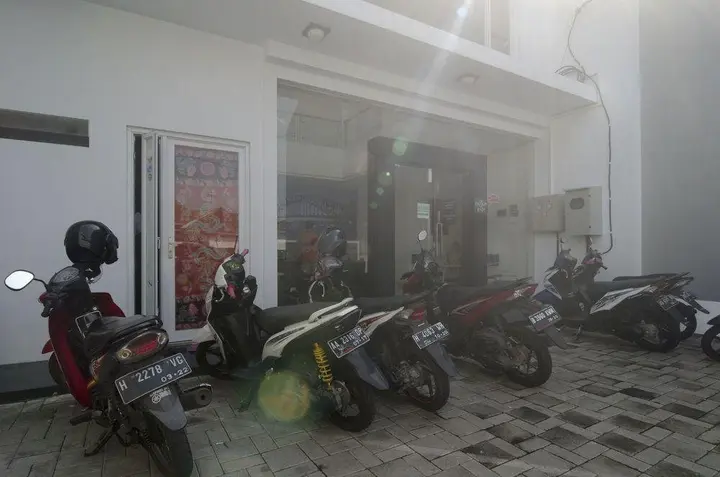 Семаранг: RedDoorz near Lawang Sewu