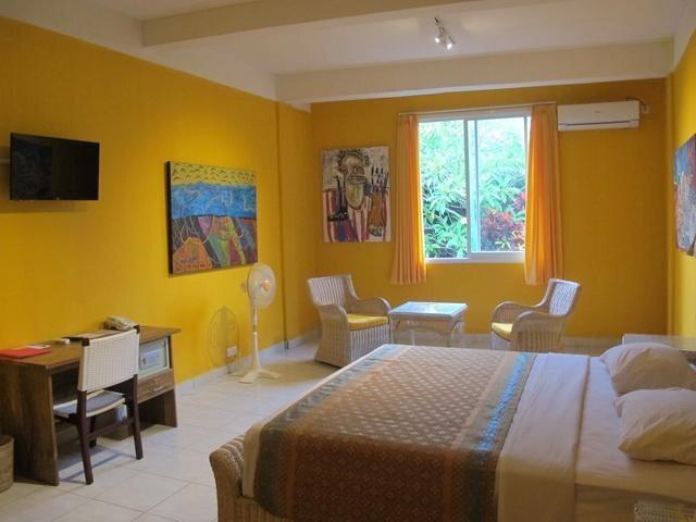 Убуд: Rumah Bintang Kuning