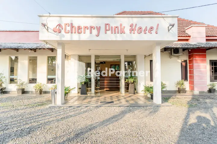 Медан: Cherry粉红酒店(Cherry Pink Hotel)