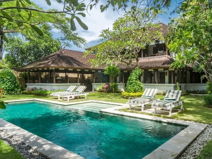 Кута: Colonial White House - Seminyak