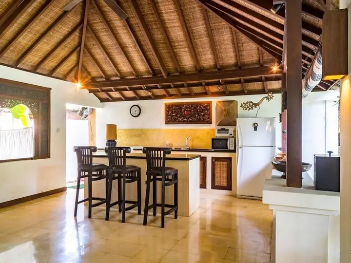 Кута: Colonial White House - Seminyak
