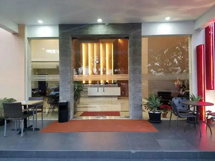 Сурабая: Sumi Hotel Surabaya