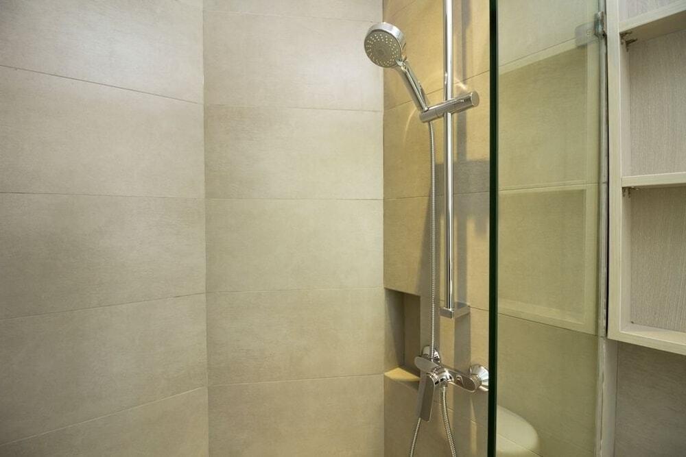Джакарта: RedDoorz Plus near Perbanas