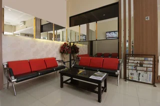 Семаранг: Airy Bandara Ahmad Yani Anjasmoro Raya 74 Semarang