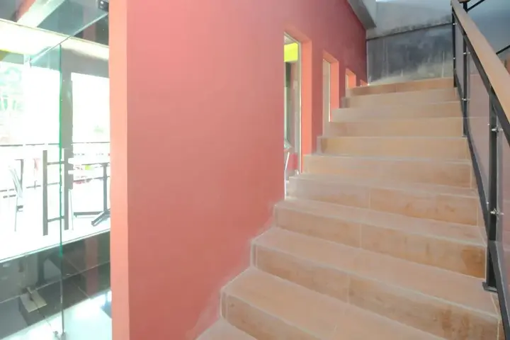 Семаранг: 三宝拢艾里加廷嘉乐多克托瓦斯丁112号酒店(Airy Jatingaleh Doktor Wahidin 112 Semarang)