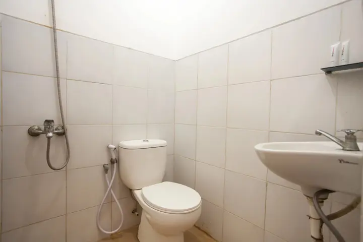 Сурабая: RedDoorz near Pantai Ria Kenjeran