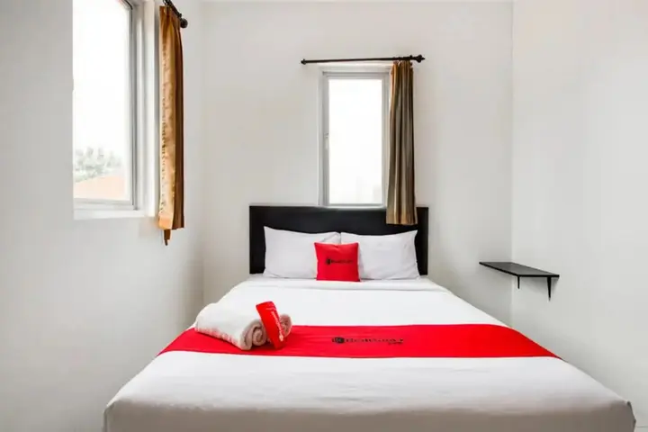 Сурабая: RedDoorz near Pantai Ria Kenjeran