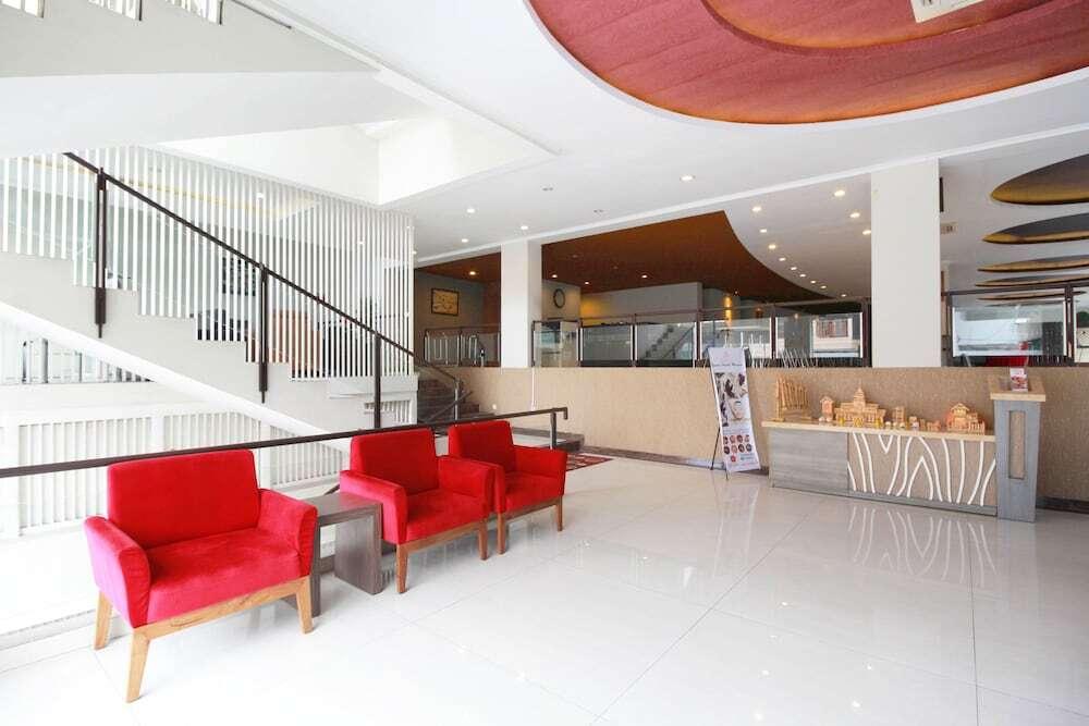 Бандунг: Airy Asia Afrika Pangarang 24 Bandung