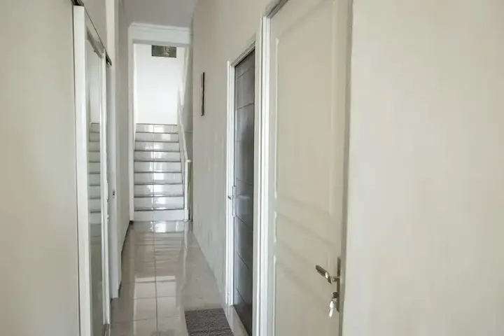 Сурабая: RedDoorz Plus @ Wiyung