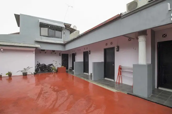 Джакарта: RedDoorz @ Pondok Bambu