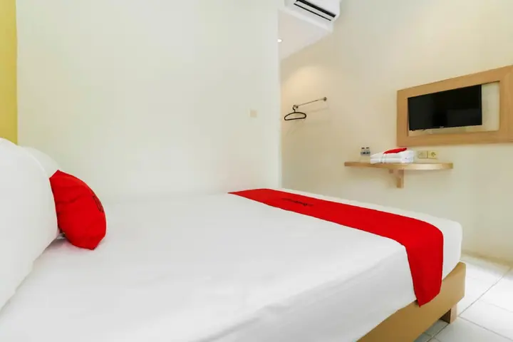 Суракарта: RedDoorz Plus @ Slamet Riyadi