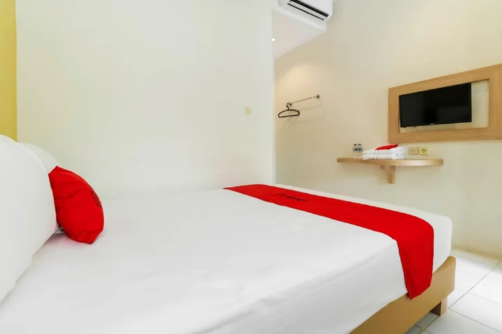 Суракарта: RedDoorz Plus @ Slamet Riyadi