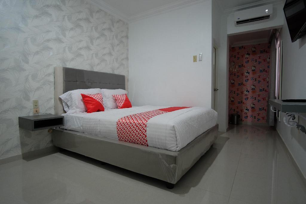 Медан: OYO 487 Gajah Mada Hotel