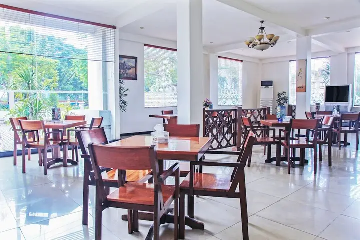 Сурабая: RedDoorz near Tanjung Perak
