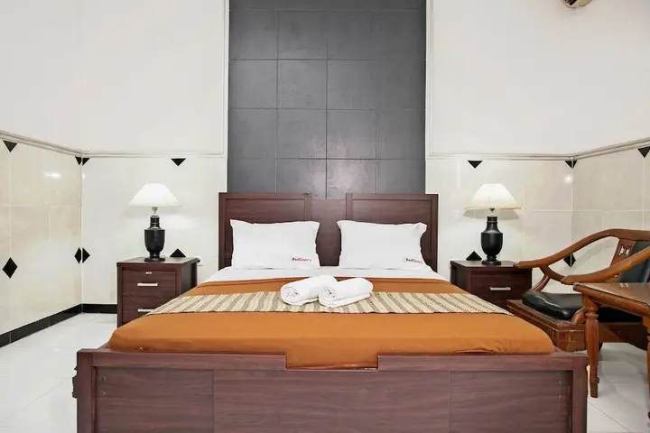 Сурабая: RedDoorz near City of tomorrow mall