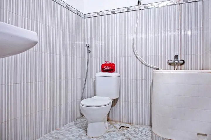 Сурабая: RedDoorz near City of tomorrow mall