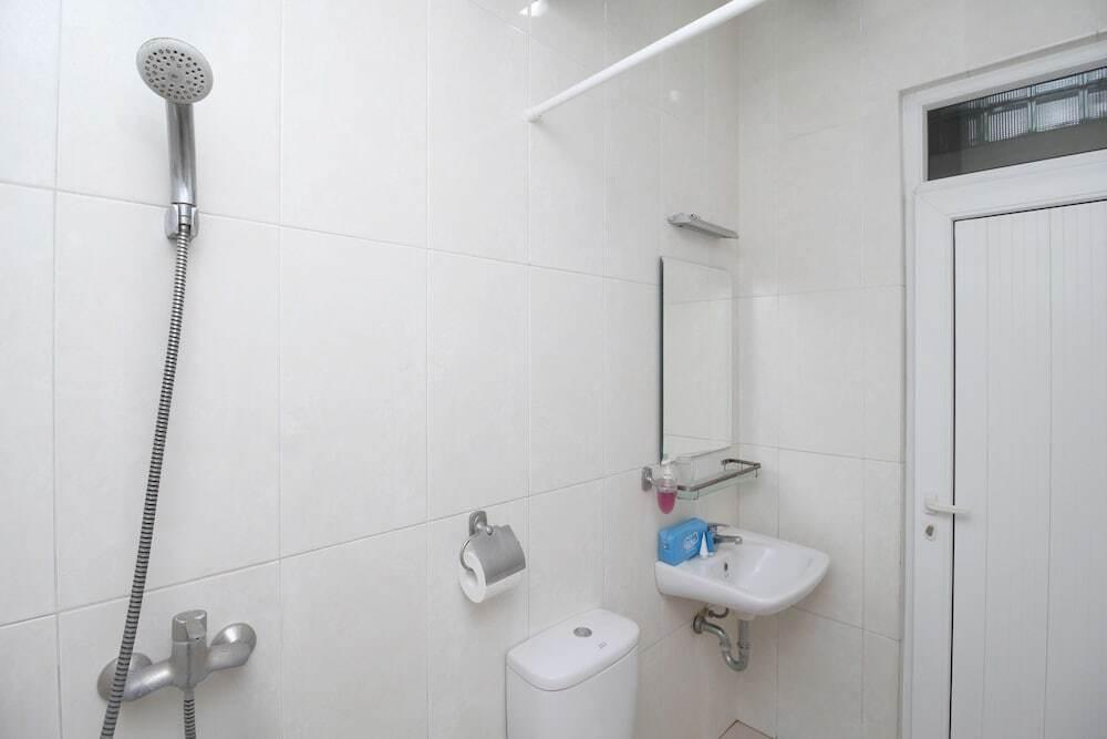 Семаранг: Airy Rejosari Purwosari Raya 29A Semarang