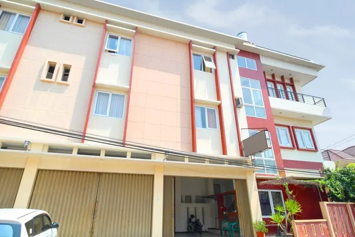 Семаранг: Airy Rejosari Purwosari Raya 29A Semarang