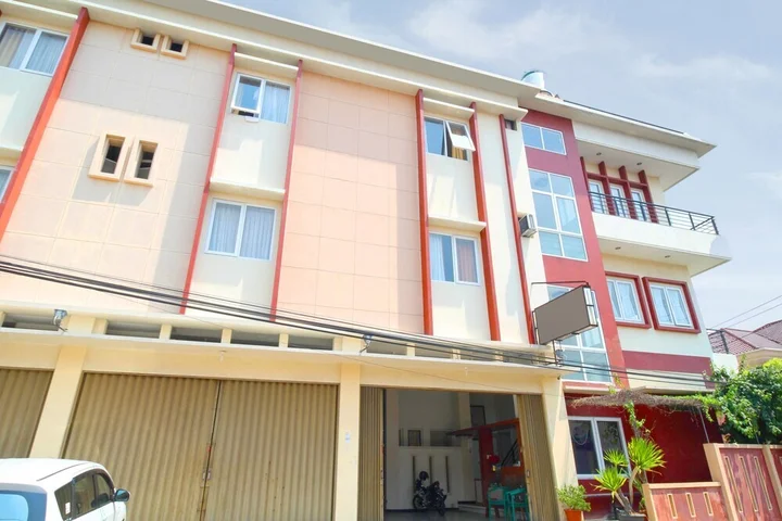 Семаранг: Airy Rejosari Purwosari Raya 29A Semarang