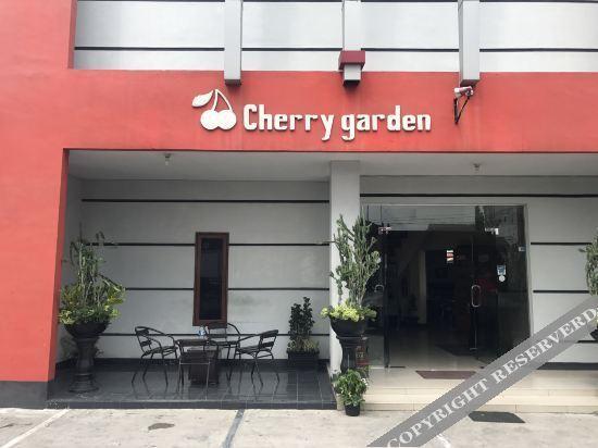 Медан: Cherry Garden Hotel