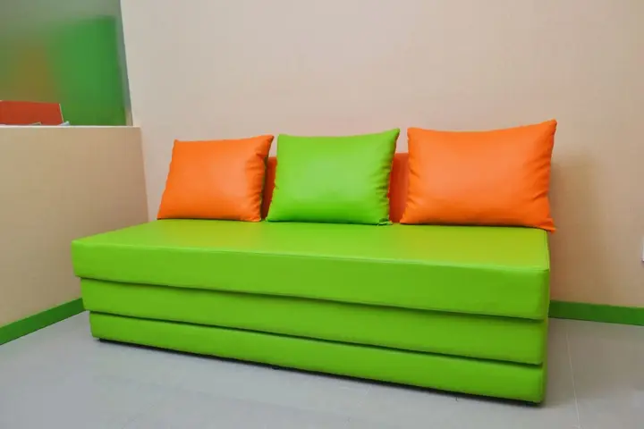 Джакарта: Titanium Express Homtel