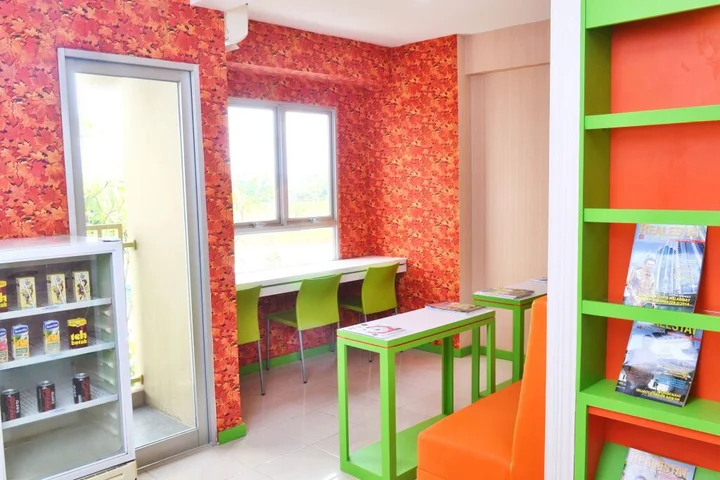 Джакарта: Titanium Express Homtel