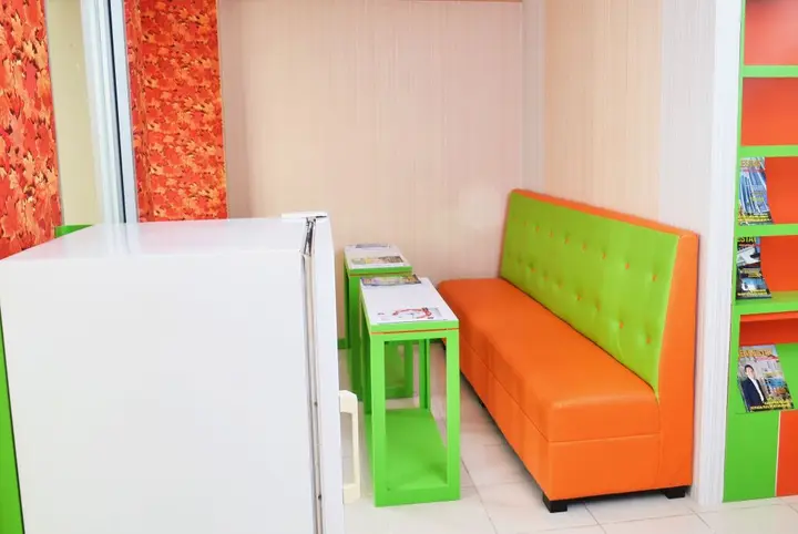 Джакарта: Titanium Express Homtel