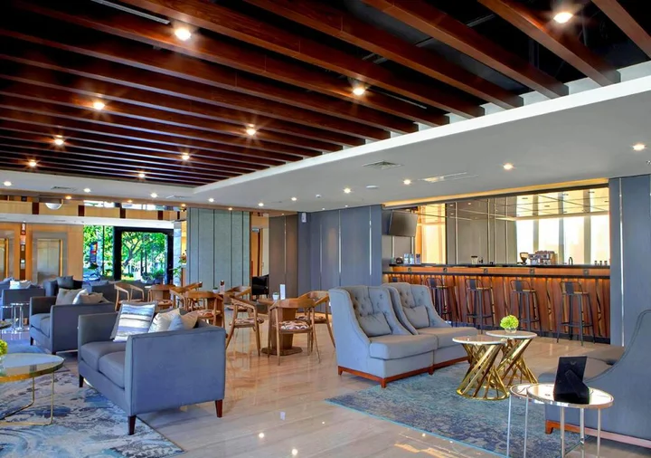 Сурабая: Hotel Dafam Pacific Caesar Surabaya