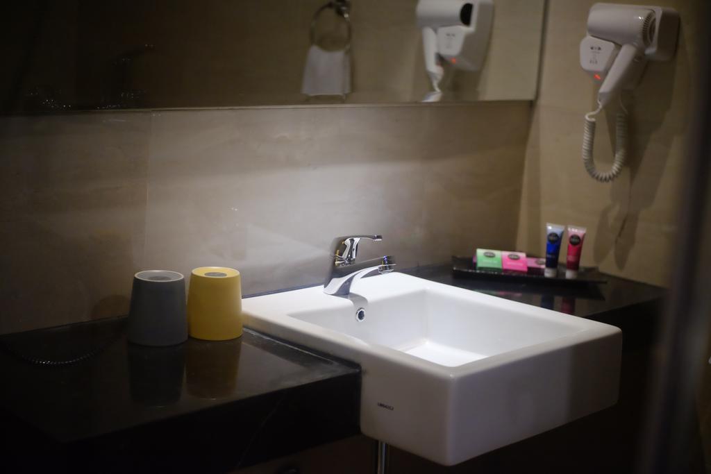 Сурабая: Hotel Dafam Pacific Caesar Surabaya