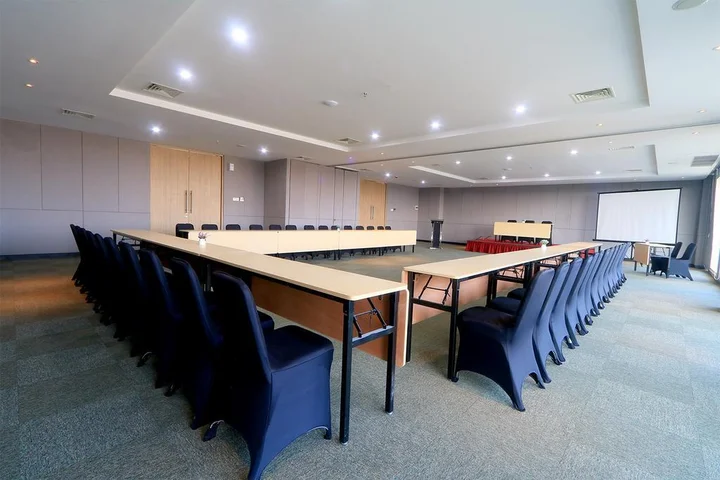 Сурабая: Hotel Dafam Pacific Caesar Surabaya
