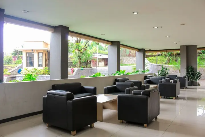 Паромпонг: Airy Gudangkahuripan Raya Lembang 15 Bandung