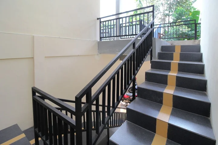 Депок: Airy Eco Syariah Sleman Kaliurang KM 6.5 Gang Bali Yogyakarta