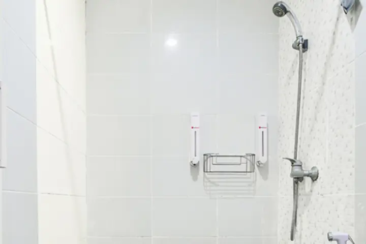 Сурабая: RedDoorz near Suroboyo Carnival Park