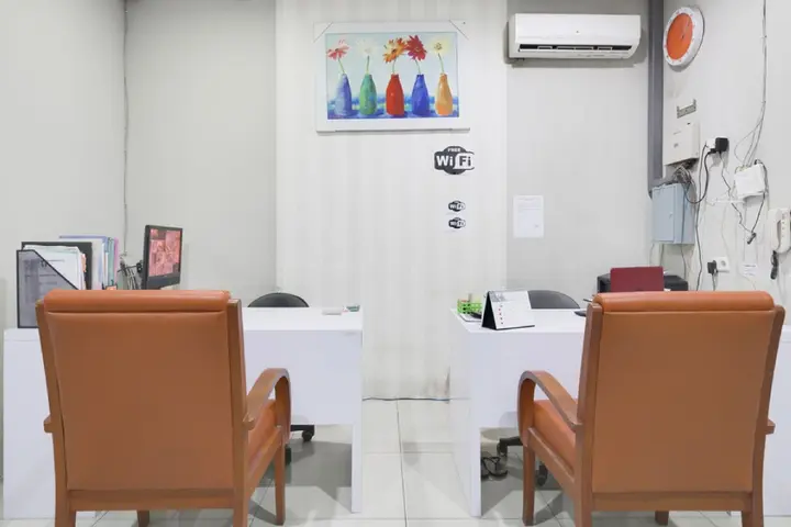 Сурабая: RedDoorz near Suroboyo Carnival Park