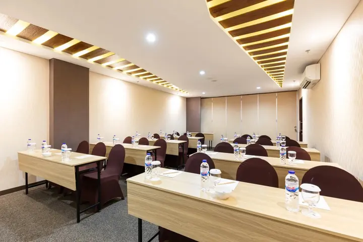 Сурабая: Great Diponegoro Hotel Surabaya