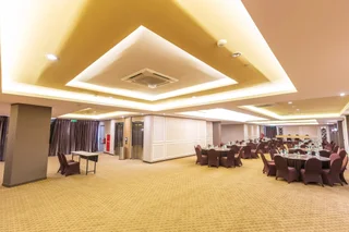 Сурабая: Great Diponegoro Hotel Surabaya