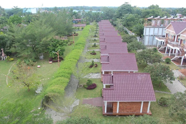 Петумбак: Thong's Inn - KNO Kualanamu Transit Hotel