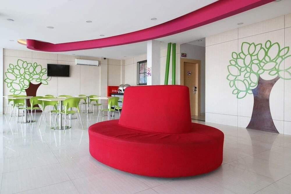 Пеканбару: Airy Tampan HR Soebrantas KM 11,5 Pekanbaru