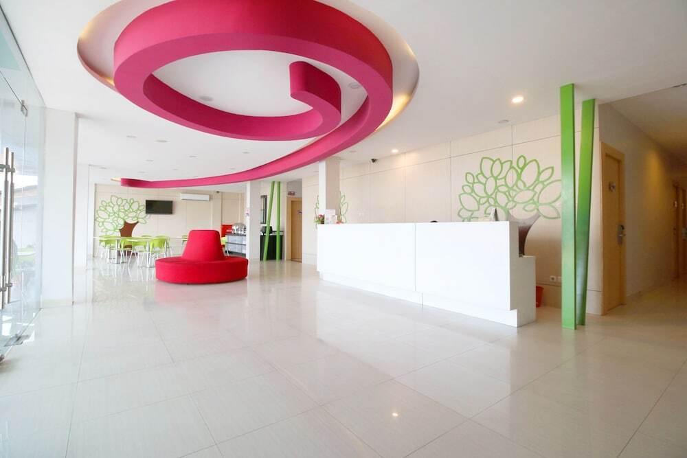 Пеканбару: Airy Tampan HR Soebrantas KM 11,5 Pekanbaru